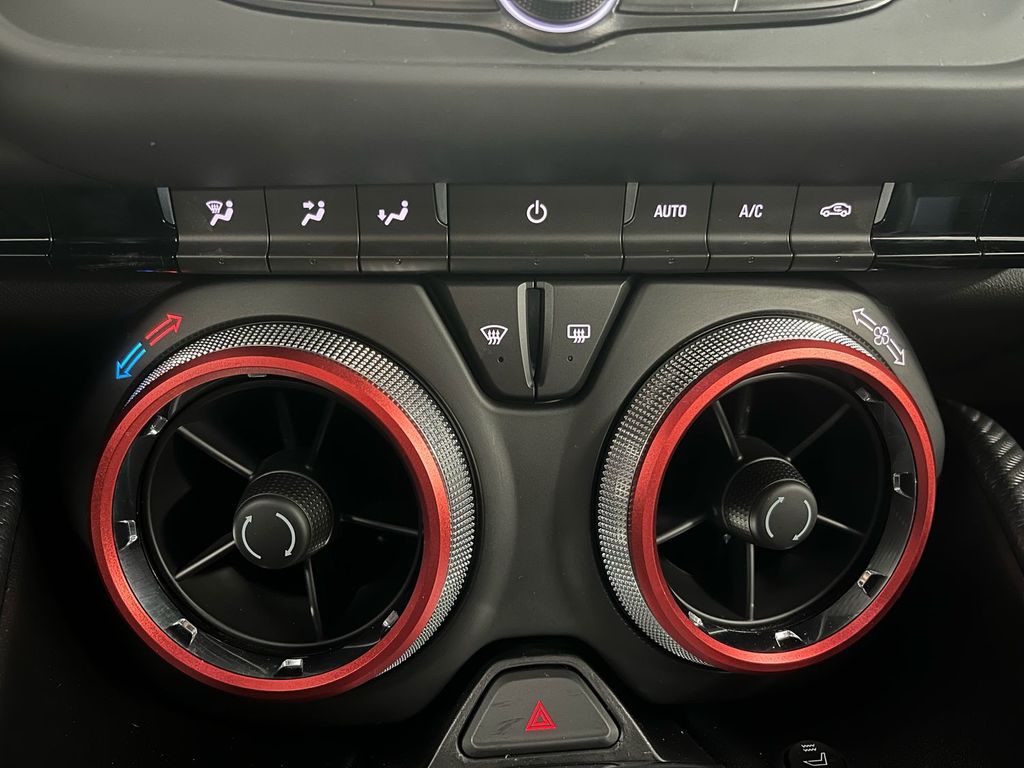 Chevrolet Camaro 2024