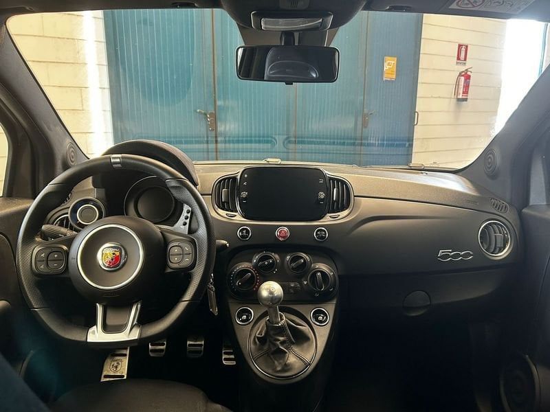 Abarth 595 2024