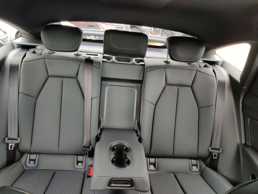 Audi Q4 e-tron 2025