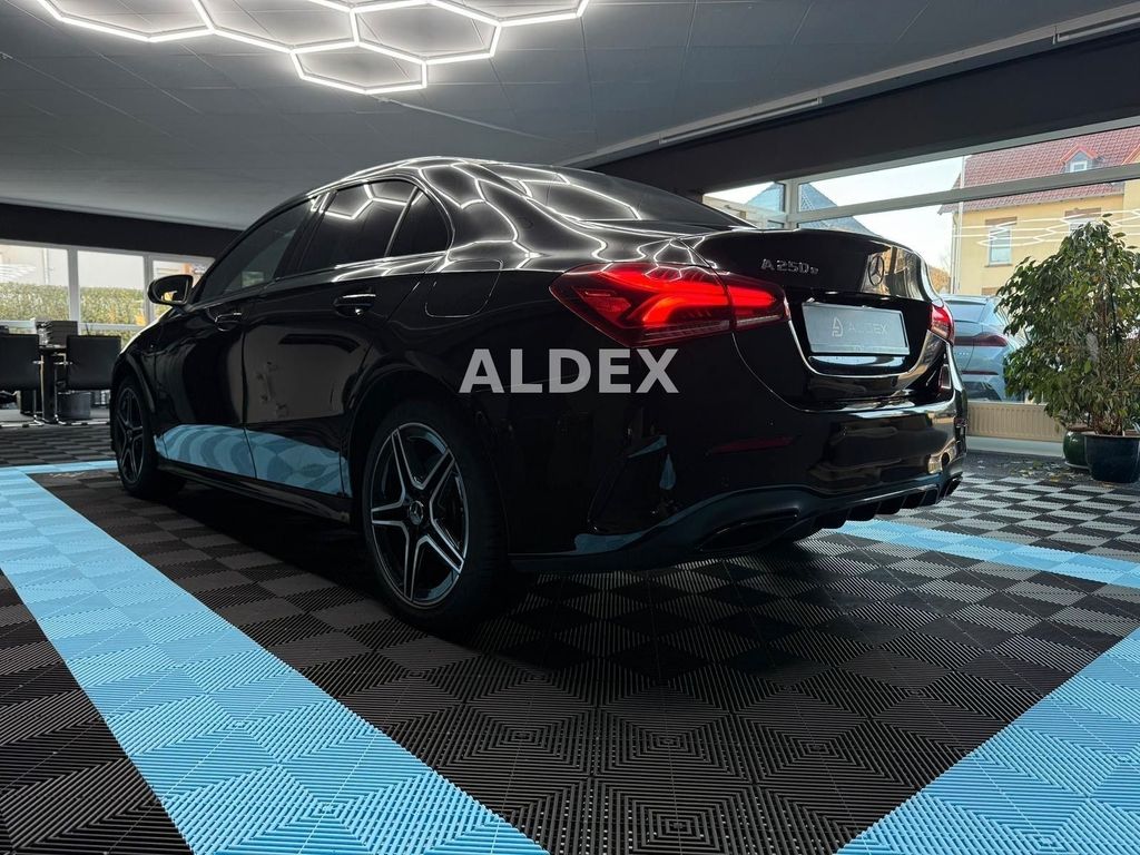 Mercedes-Benz A 250 2021