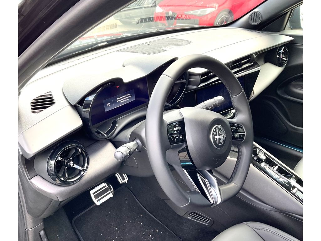 Alfa Romeo Junior 2024