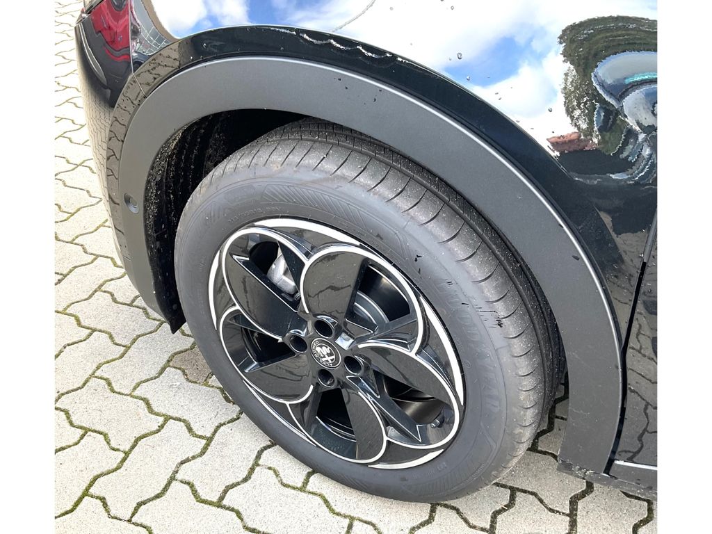 Alfa Romeo Junior 2024