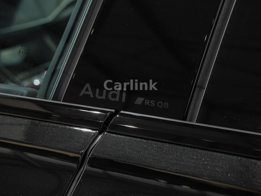 Audi RSQ8 2025