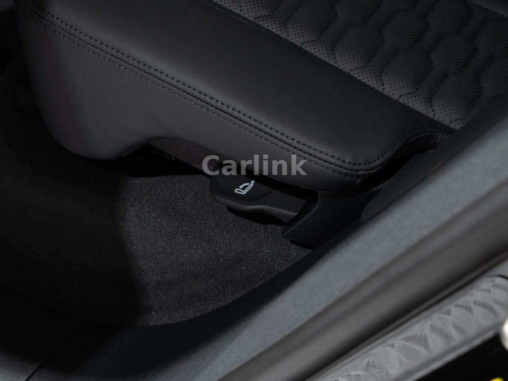 Audi RSQ8 2025