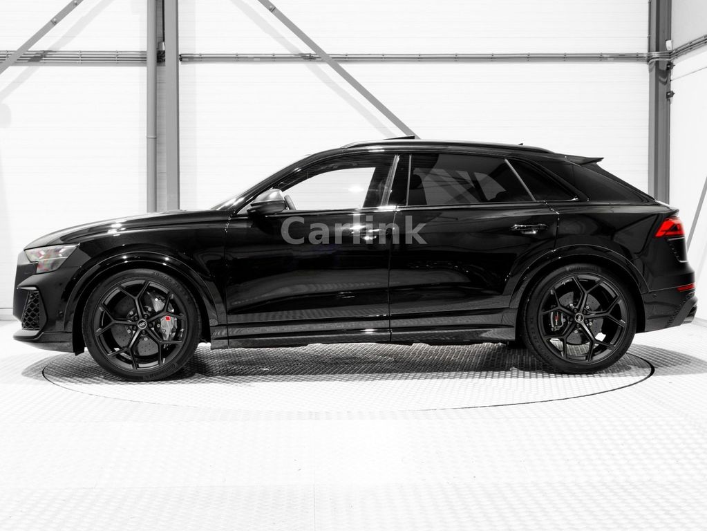 Audi RSQ8 2025