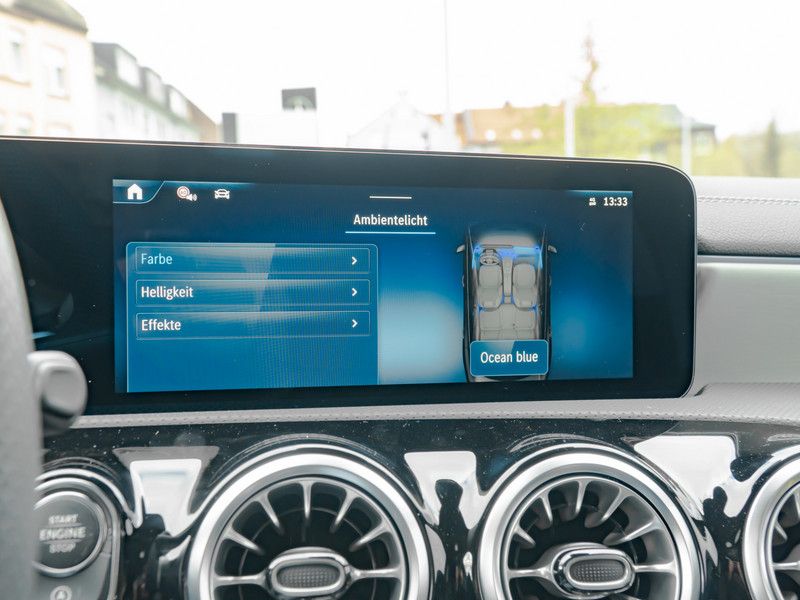 Mercedes-Benz CLA 220 2025