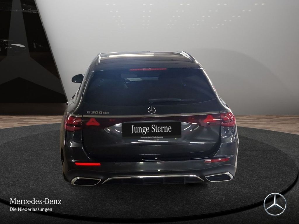 Mercedes-Benz E 300 2025