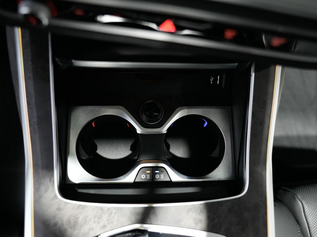 BMW 120 2024