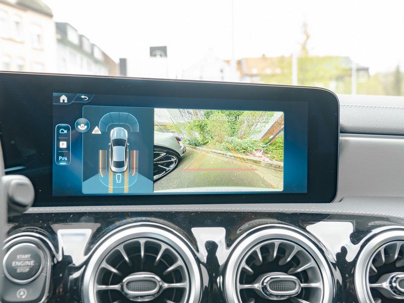 Mercedes-Benz CLA 220 2025