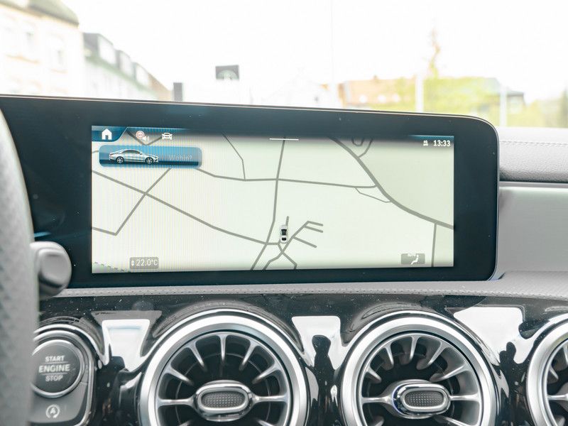 Mercedes-Benz CLA 220 2025