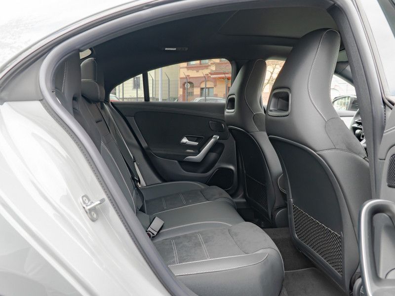 Mercedes-Benz CLA 220 2025