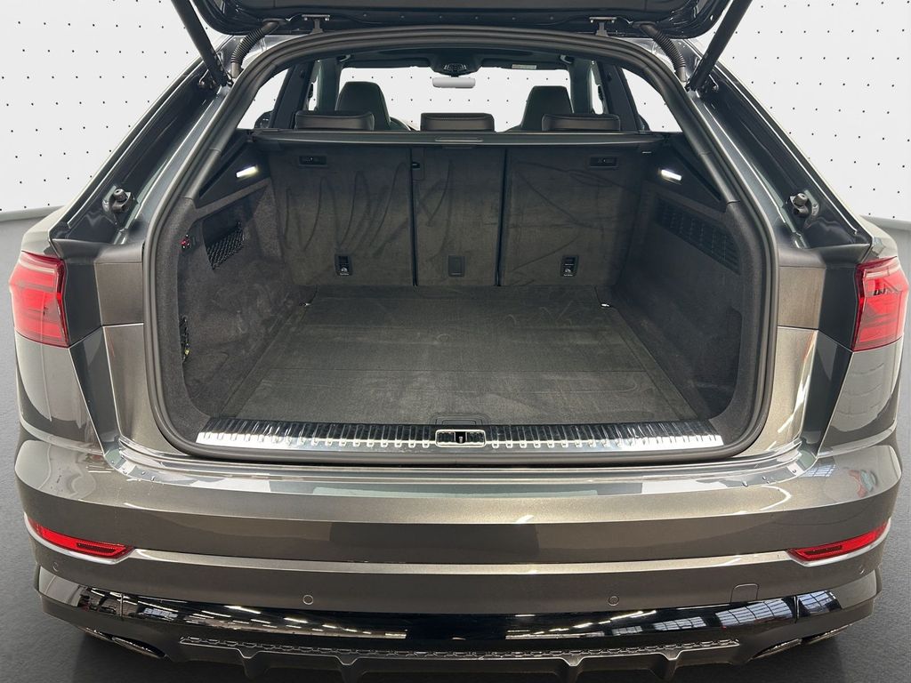 Audi SQ8 2025