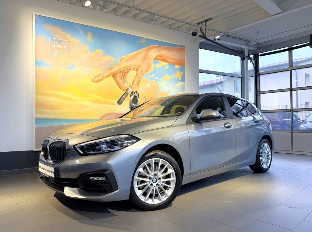 BMW 118 2023