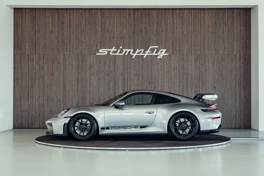 Porsche 992 2025