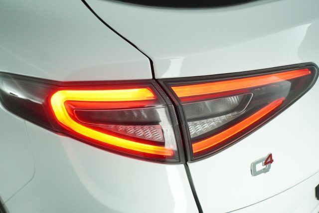 Alfa Romeo Stelvio 2023