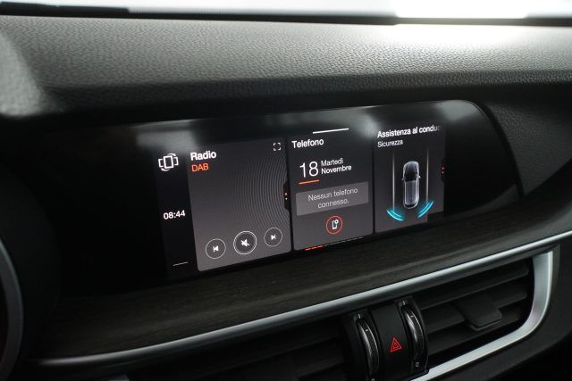 Alfa Romeo Stelvio 2023