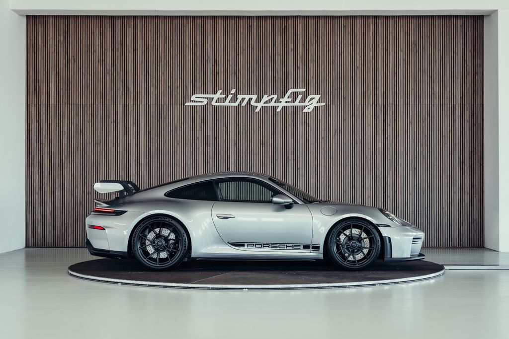 Porsche 992 2025