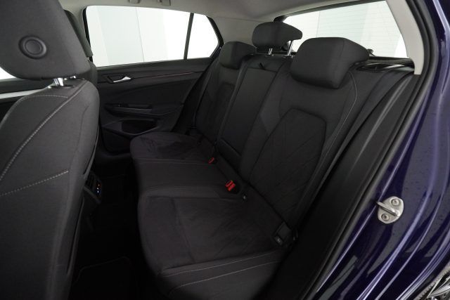 Volkswagen Golf 2021