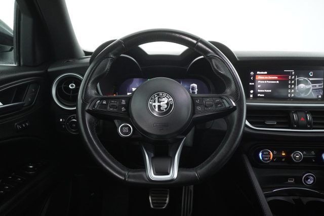 Alfa Romeo Stelvio 2023