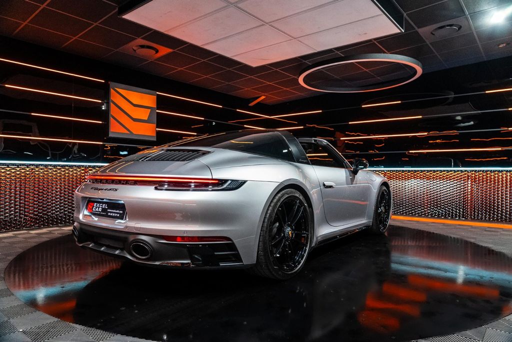 Porsche 992 2021
