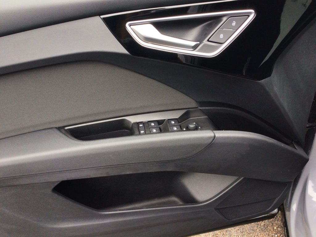 Audi Q4 e-tron 2021