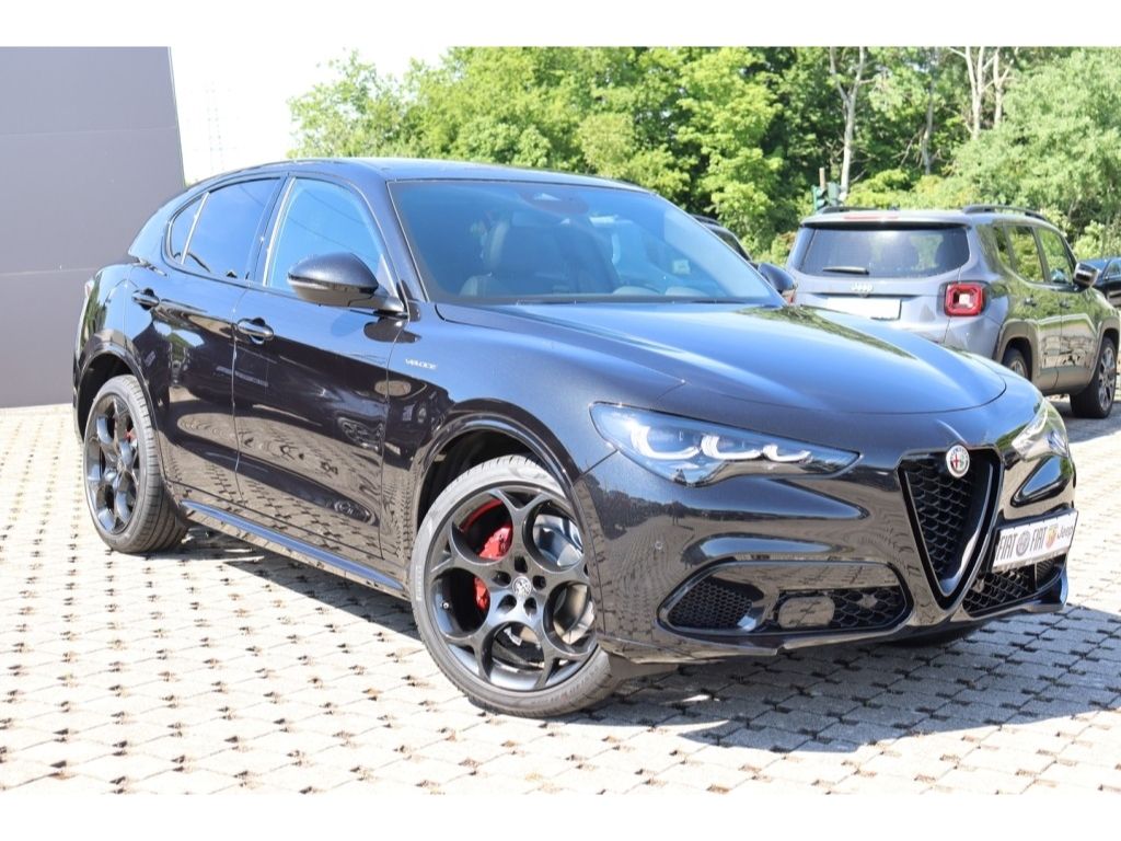 Alfa Romeo Stelvio 2025
