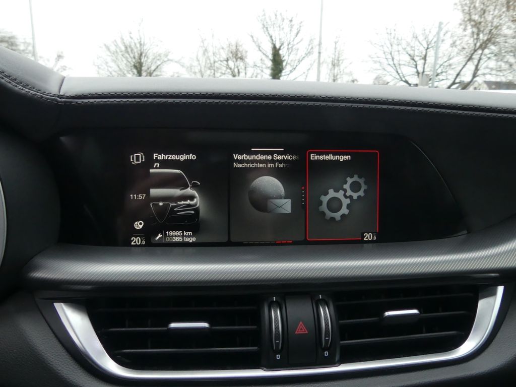 Alfa Romeo Stelvio 2025