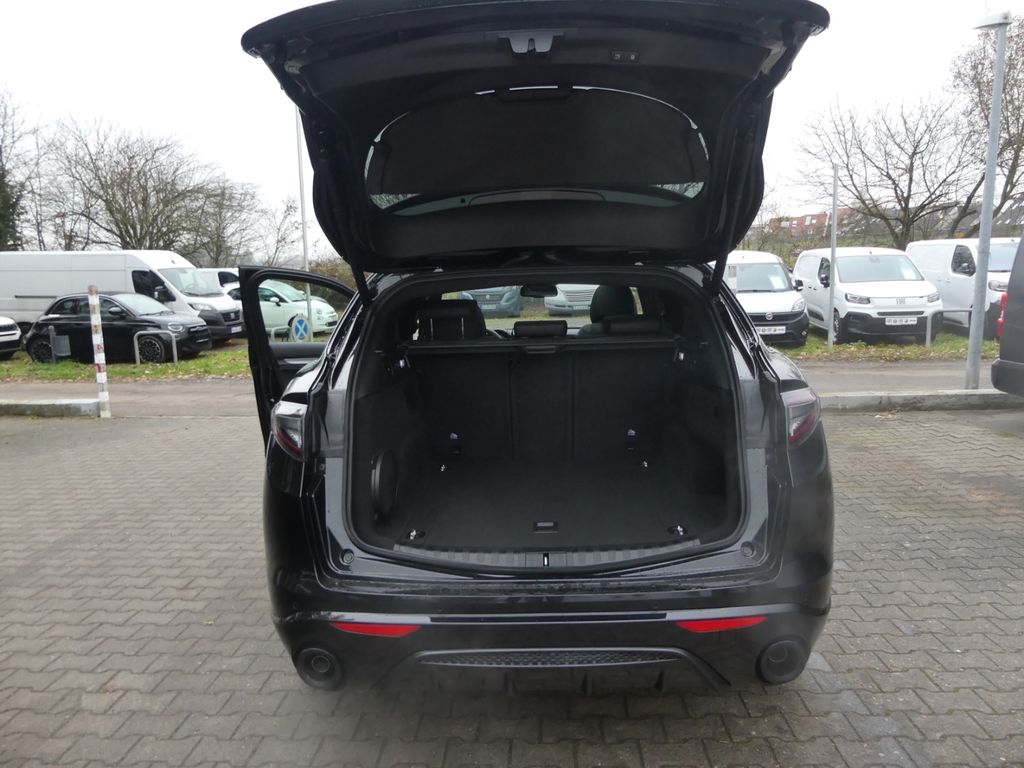 Alfa Romeo Stelvio 2025