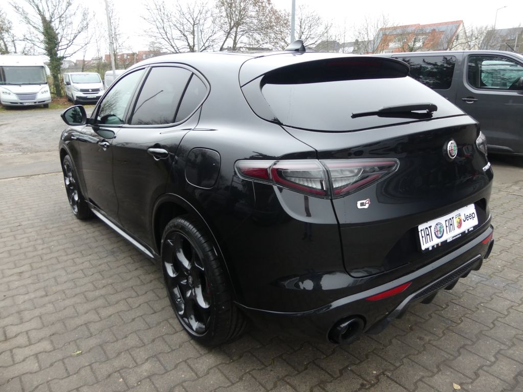 Alfa Romeo Stelvio 2025