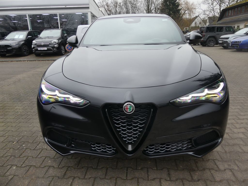 Alfa Romeo Stelvio 2025