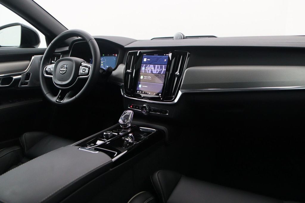 Volvo S90 2024