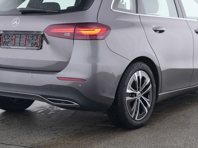 Mercedes-Benz B 220 2024