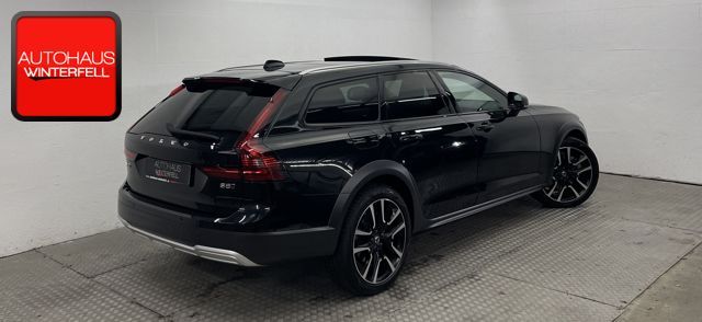 Volvo V90 Cross Country 2022