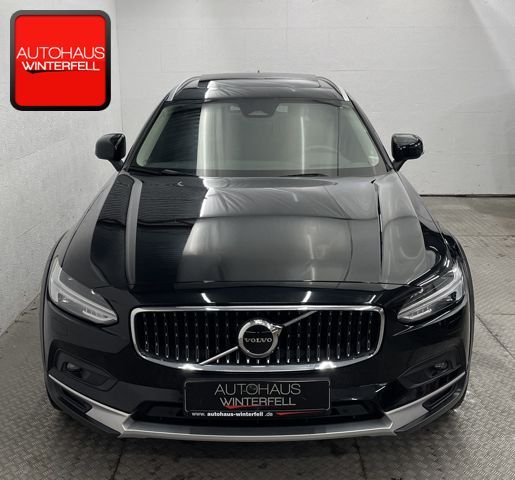 Volvo V90 Cross Country 2022