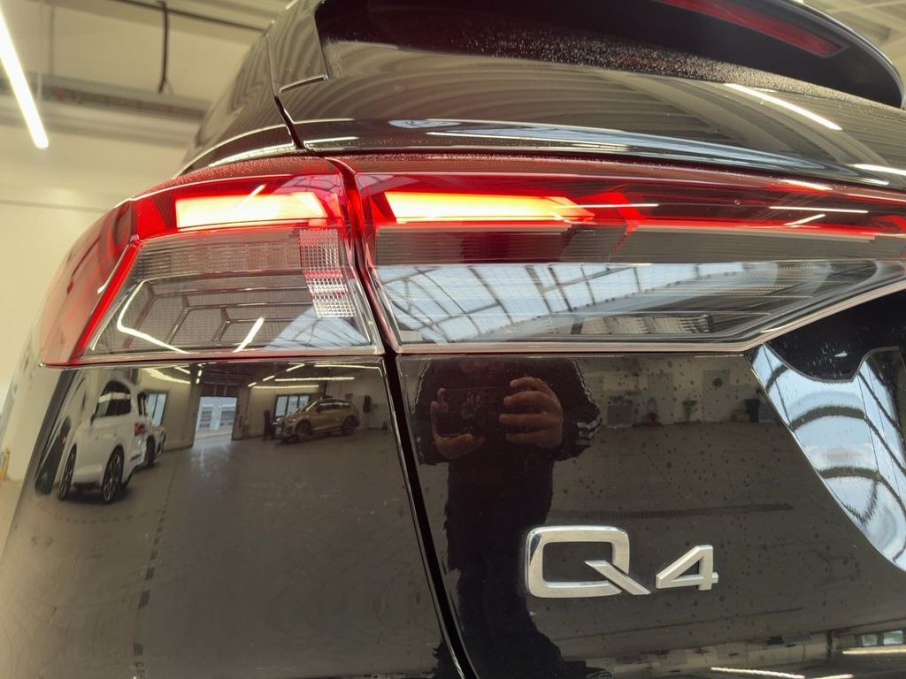 Audi Q4 e-tron 2021
