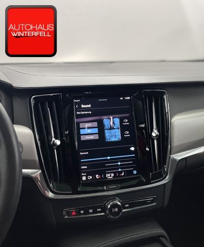 Volvo V90 Cross Country 2022