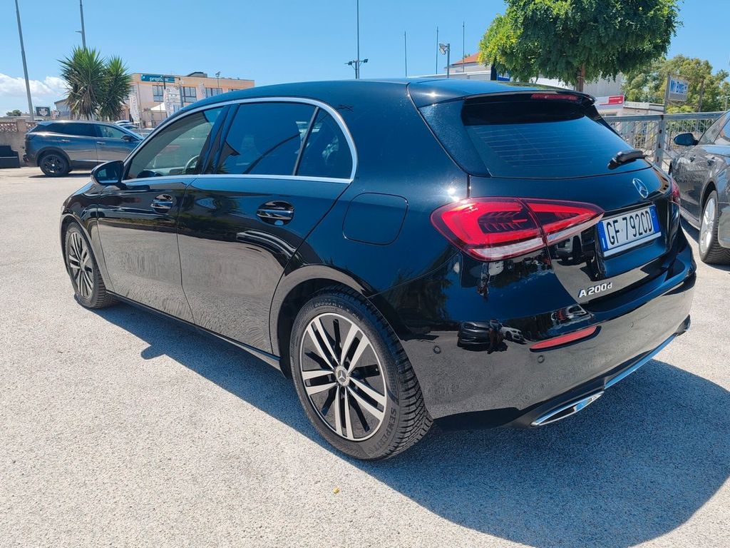 Mercedes-Benz A 200 2021