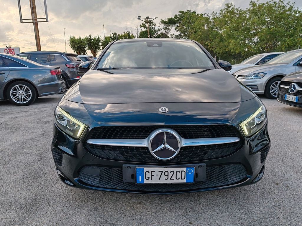 Mercedes-Benz A 200 2021