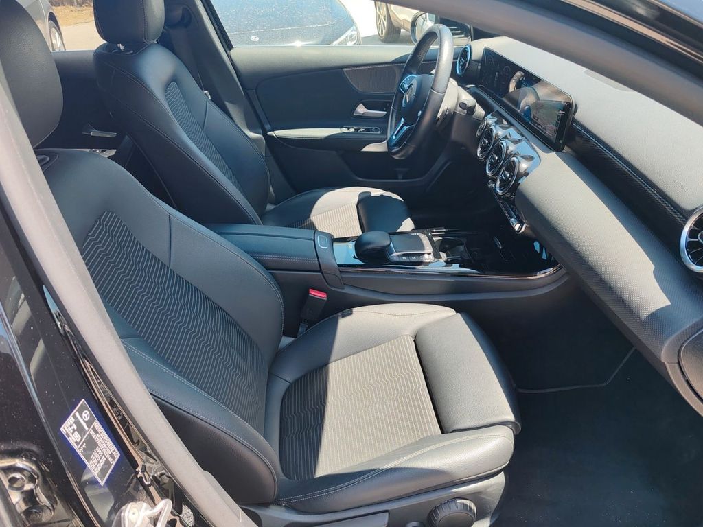 Mercedes-Benz A 200 2021