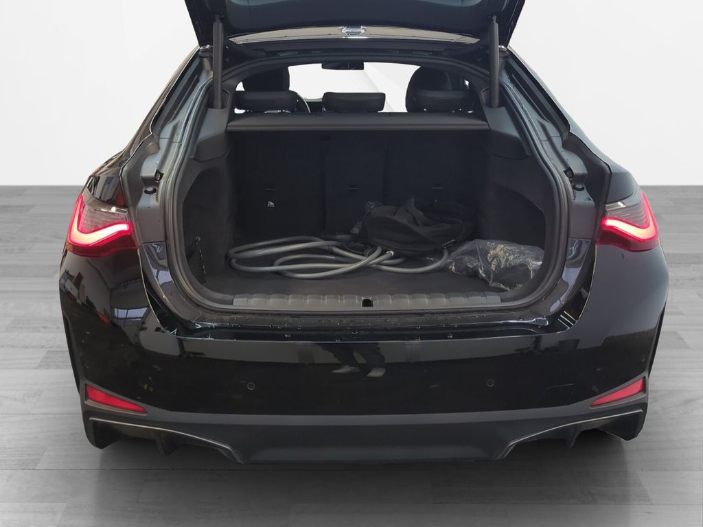 BMW i4 2023