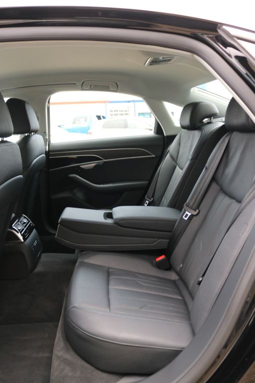 Audi A8 2024