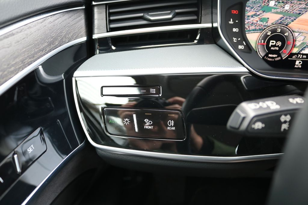 Audi A8 2024