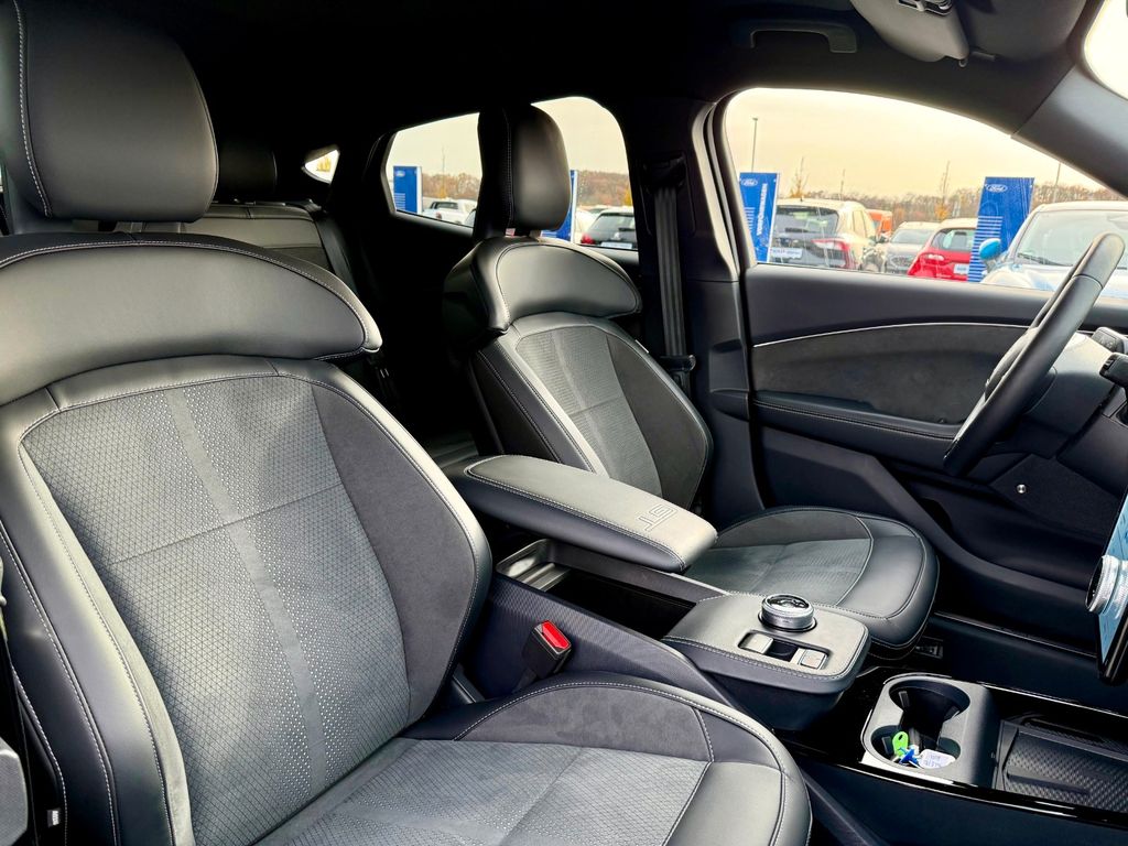 Ford Mustang Mach-E 2022