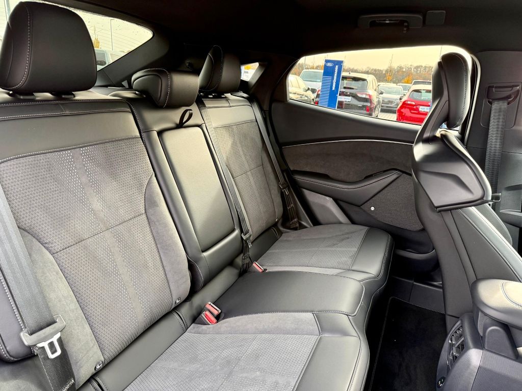 Ford Mustang Mach-E 2022