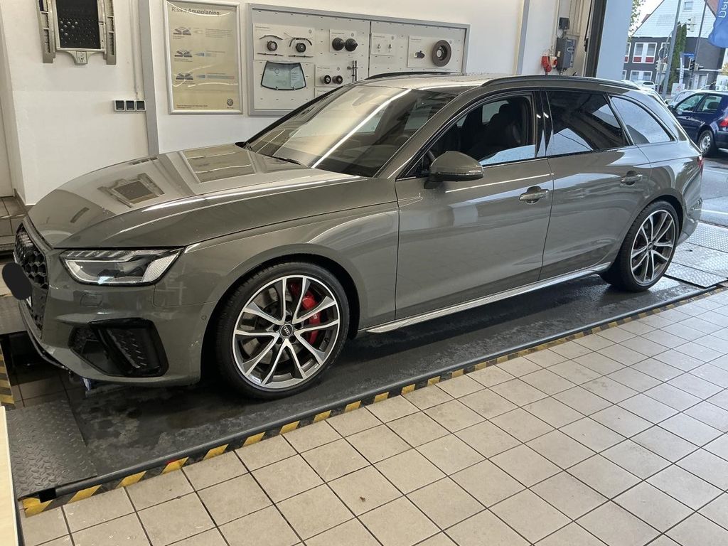Audi S4 2023