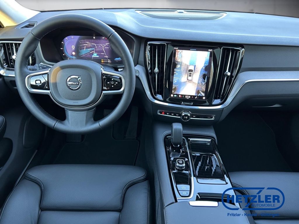 Volvo V60 2025