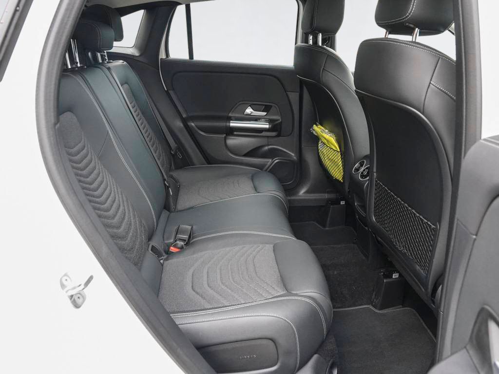 Mercedes-Benz GLA 250 2023