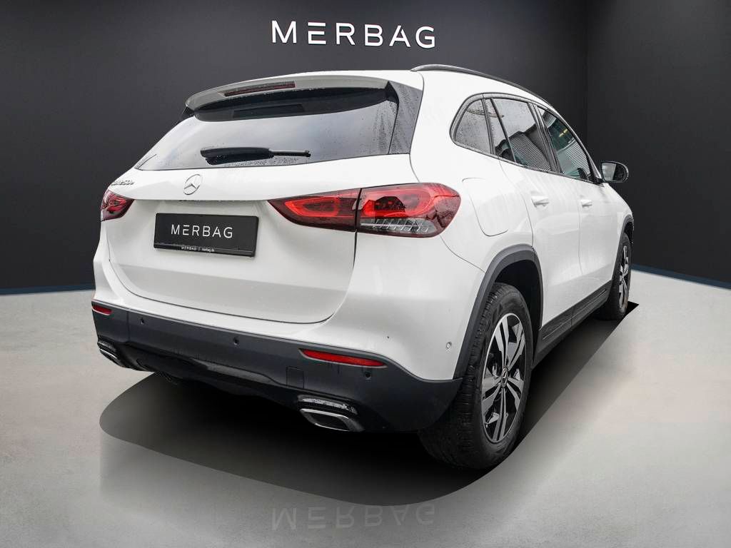 Mercedes-Benz GLA 250 2023