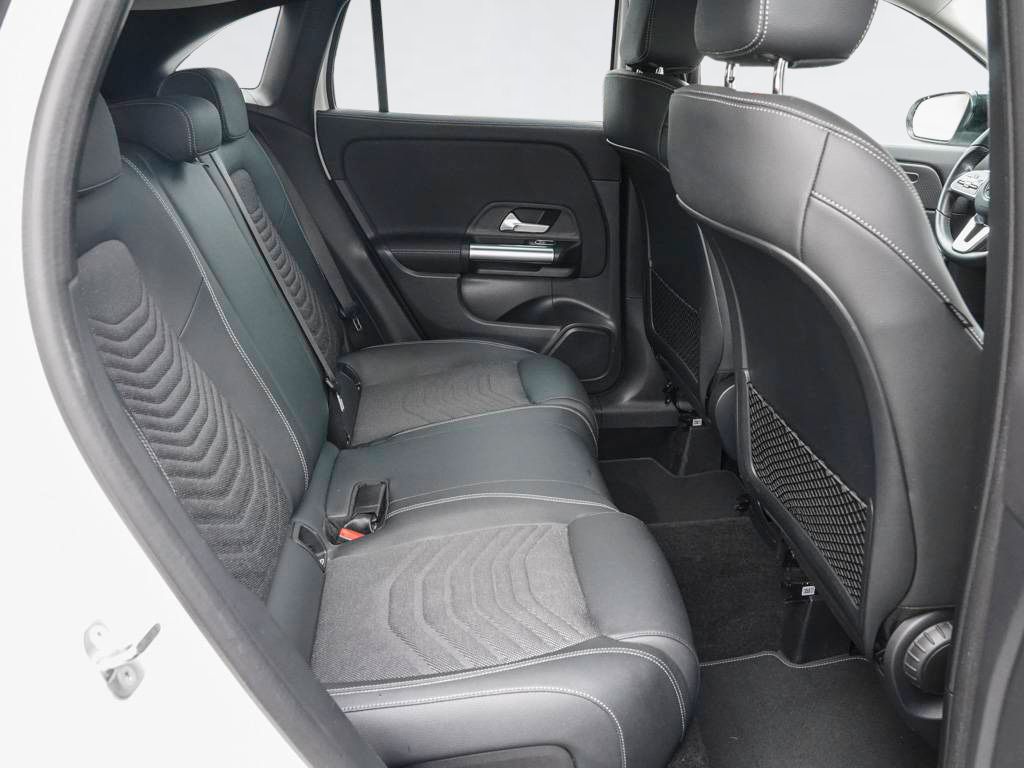 Mercedes-Benz GLA 250 2023