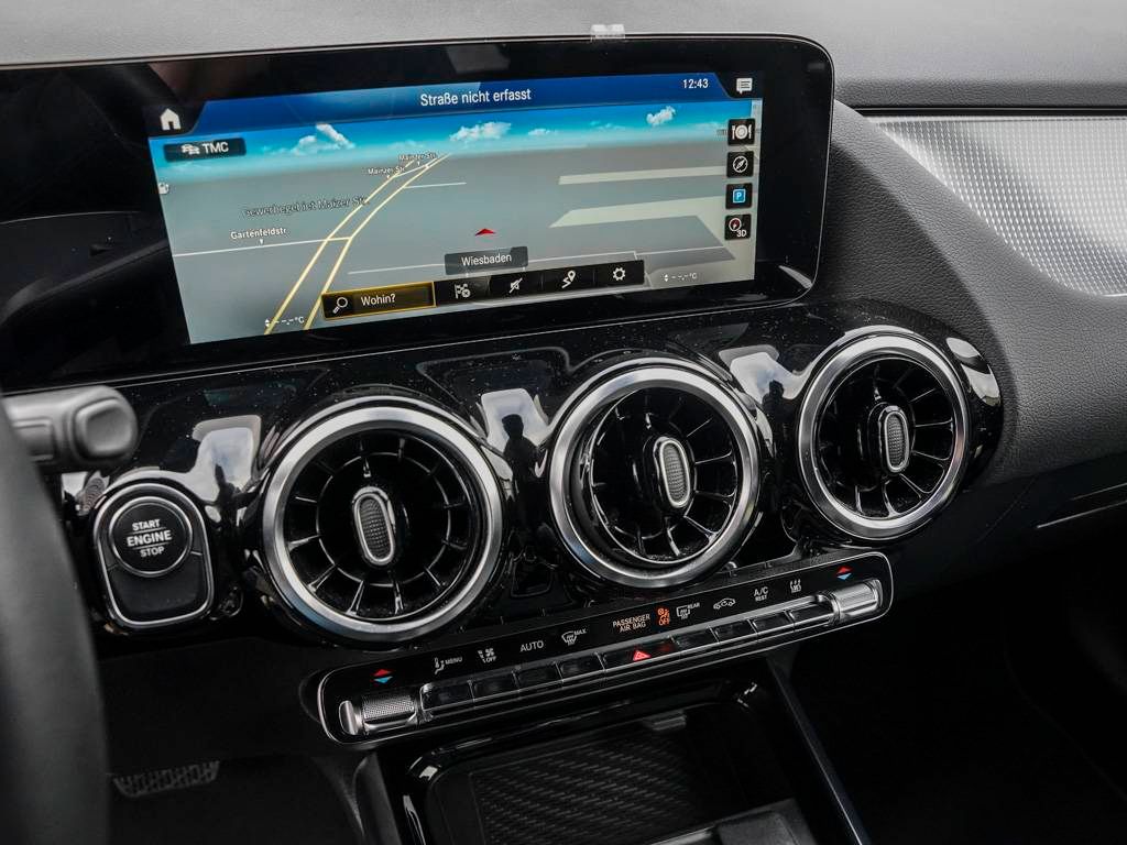 Mercedes-Benz GLA 250 2023